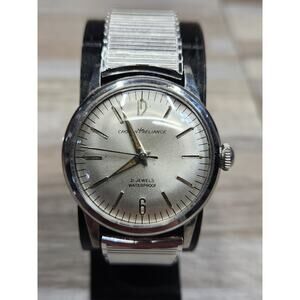 Vintage 1960's Croton Reliance Midsize Mens Watch. Working, New Old Stock Band.